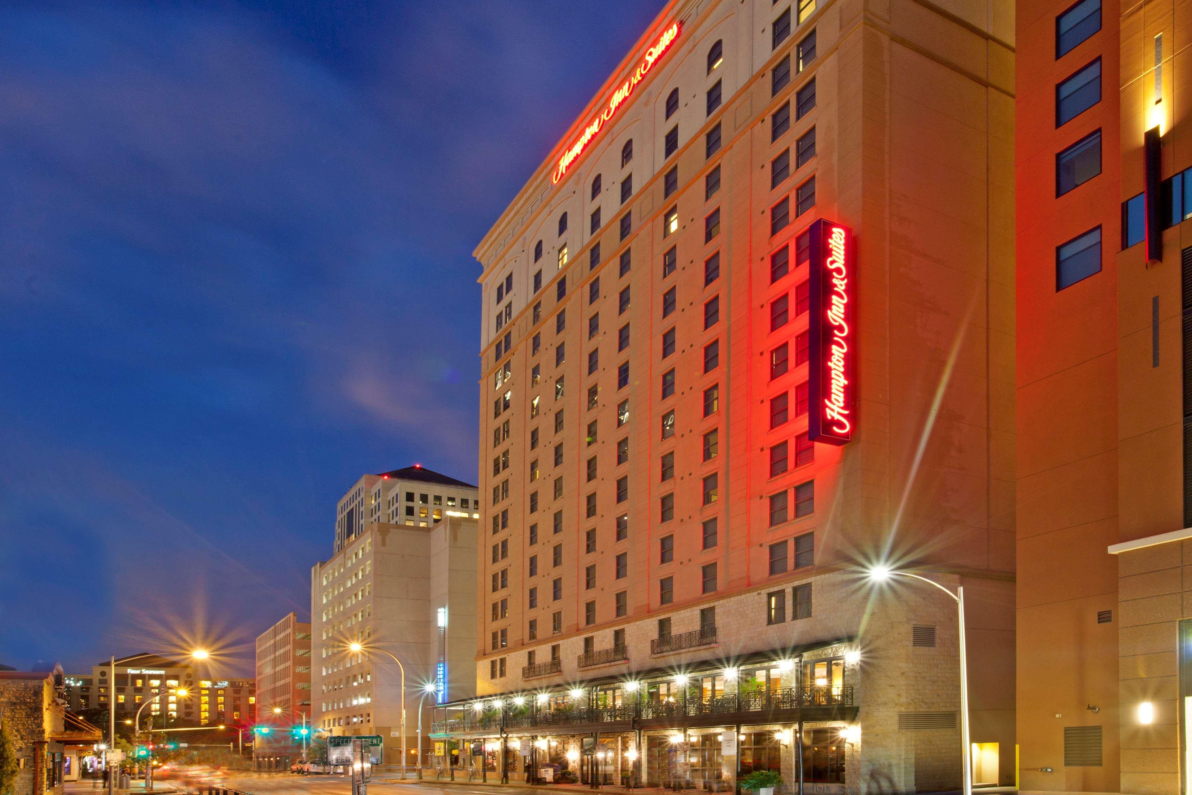 Hampton Inn & Suites Austin-Downtown/Convention Center Εξωτερικό φωτογραφία