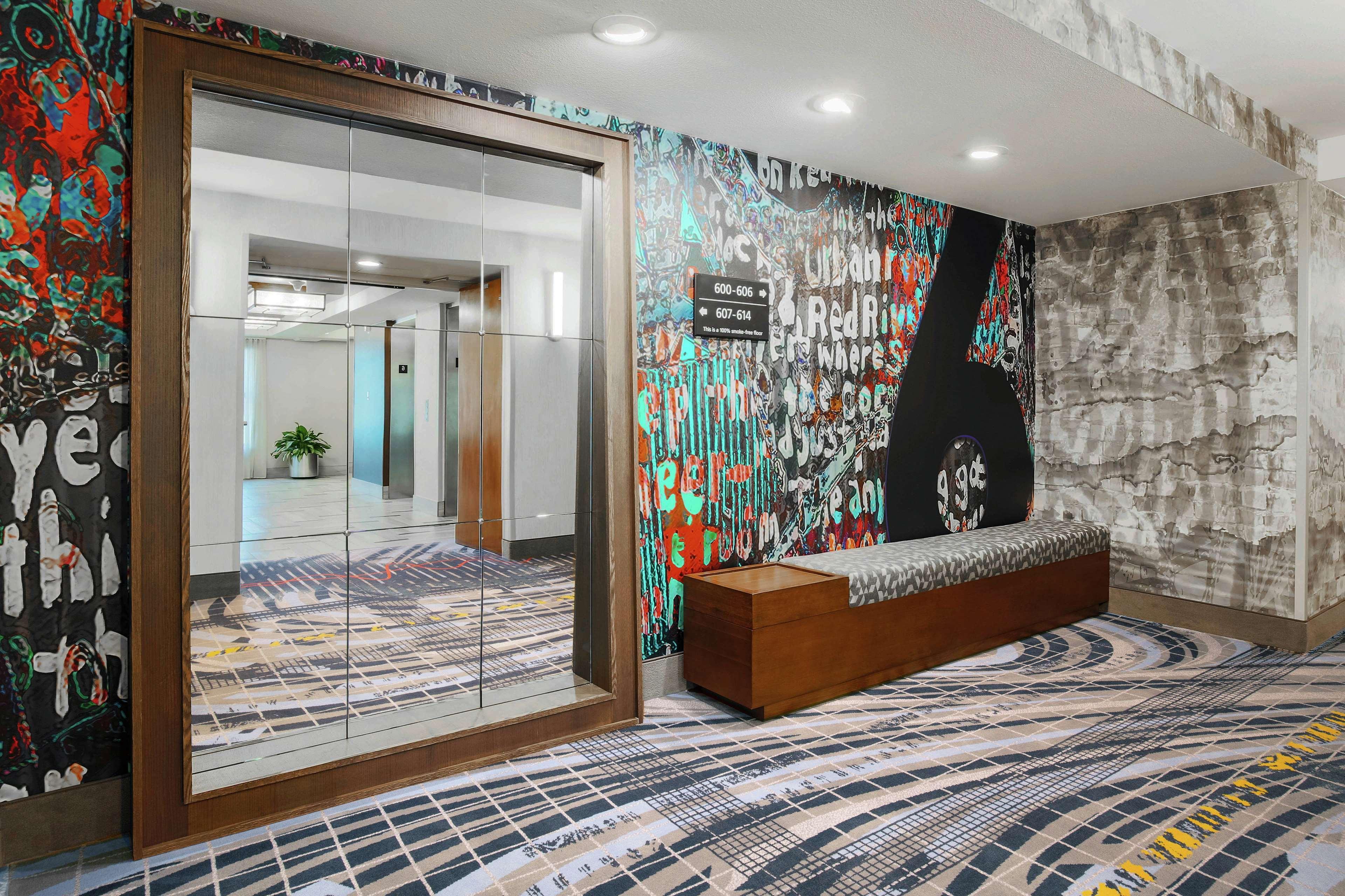 Hampton Inn & Suites Austin-Downtown/Convention Center Εξωτερικό φωτογραφία
