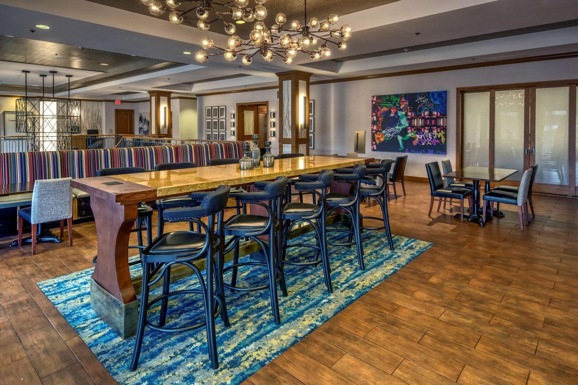 Hampton Inn & Suites Austin-Downtown/Convention Center Εξωτερικό φωτογραφία